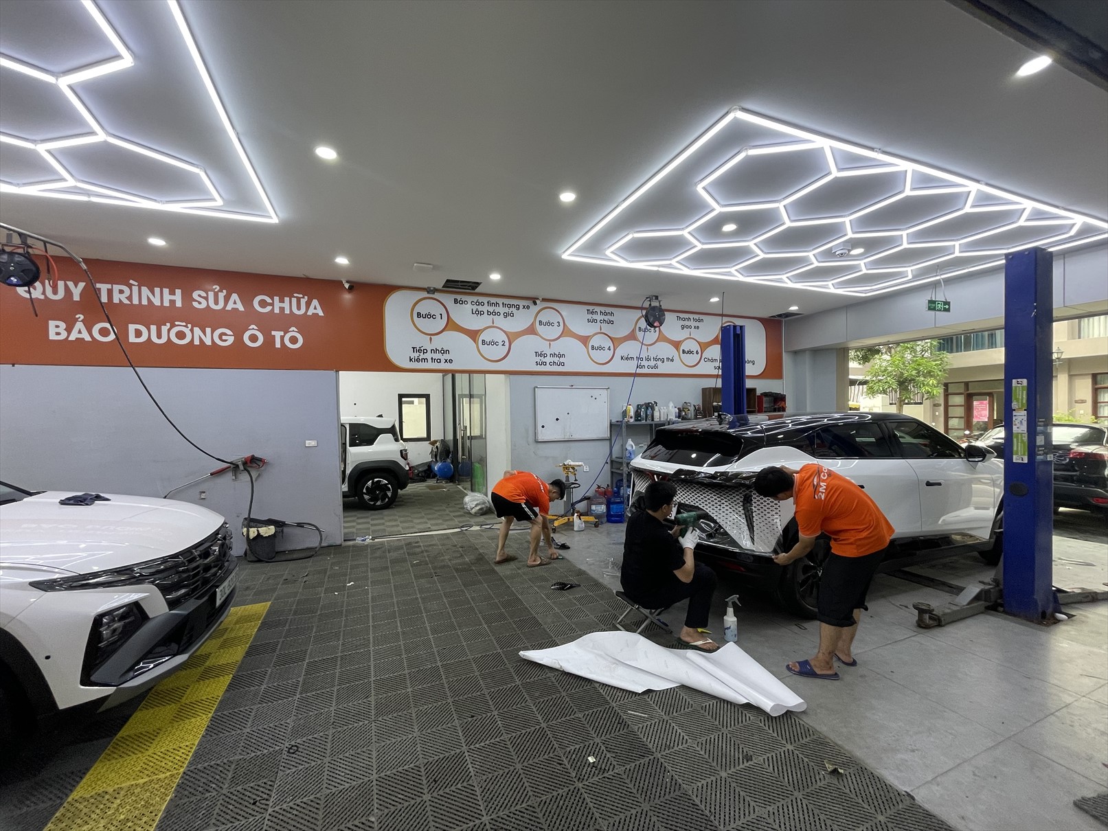 Trung tâm chăm sóc và độ xe 2M Car