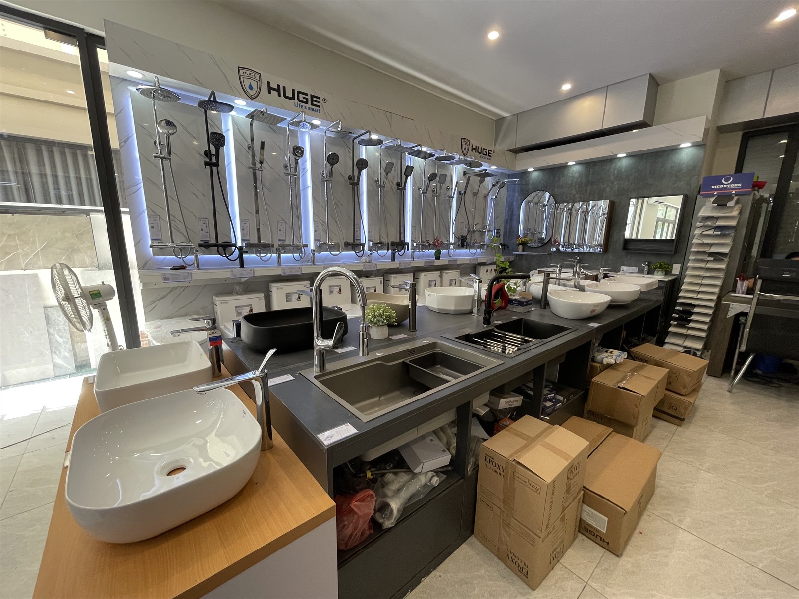 SHOWROOM Hồng Hà