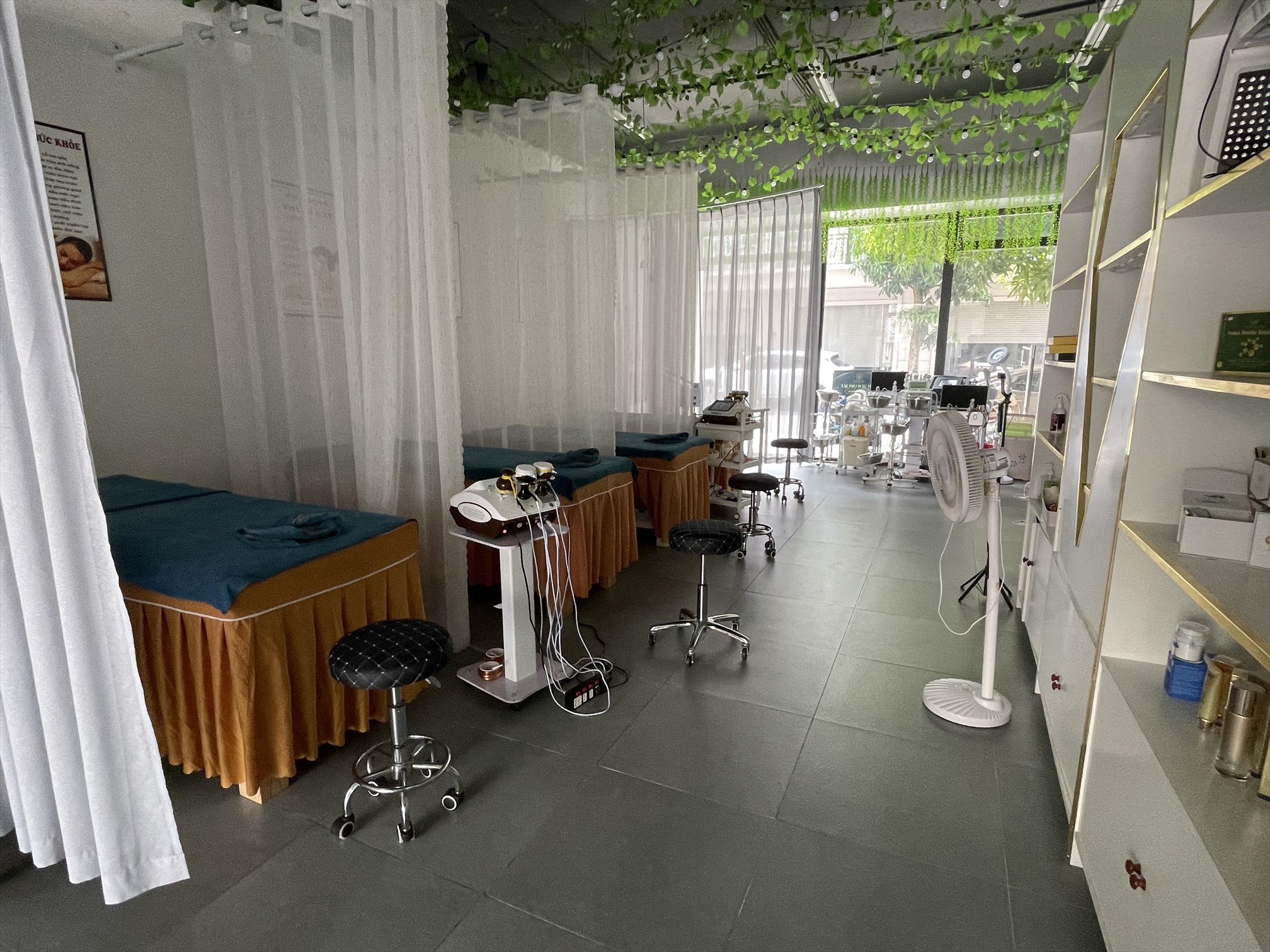 AURA Spa