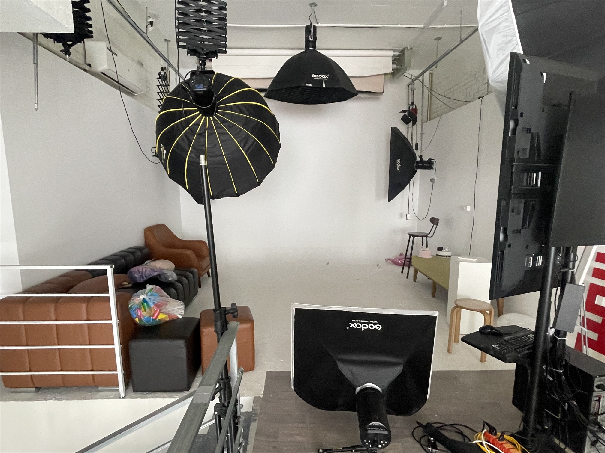 Thúy Tô Studio