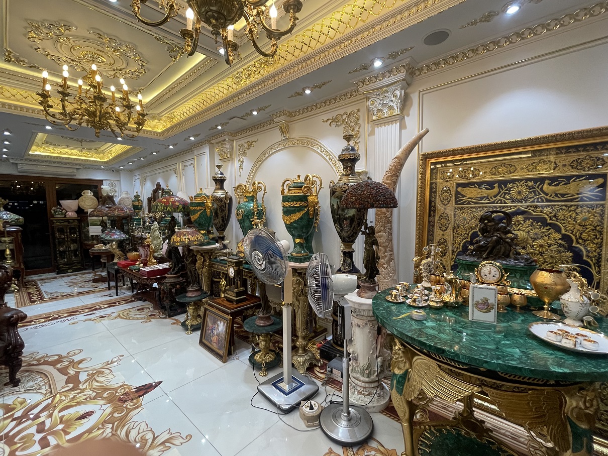 Nội Thất Châu Âu Nguyễn Huyền